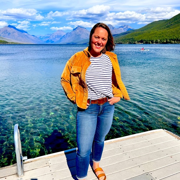 Meet your Posher, Jessica - Picture 2 of 5